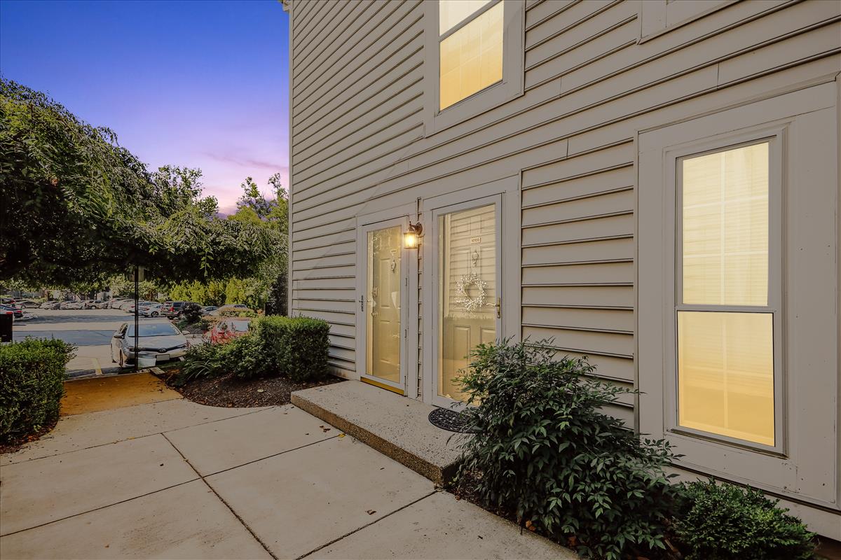 TruPlace - 10100 Oakton Terrace Rd, Oakton, VA 22124 US
